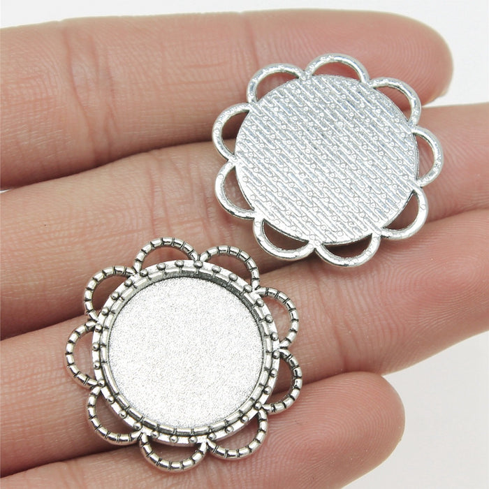 Flower Edge Round Cabochon Settings in Two Antique Finishes
