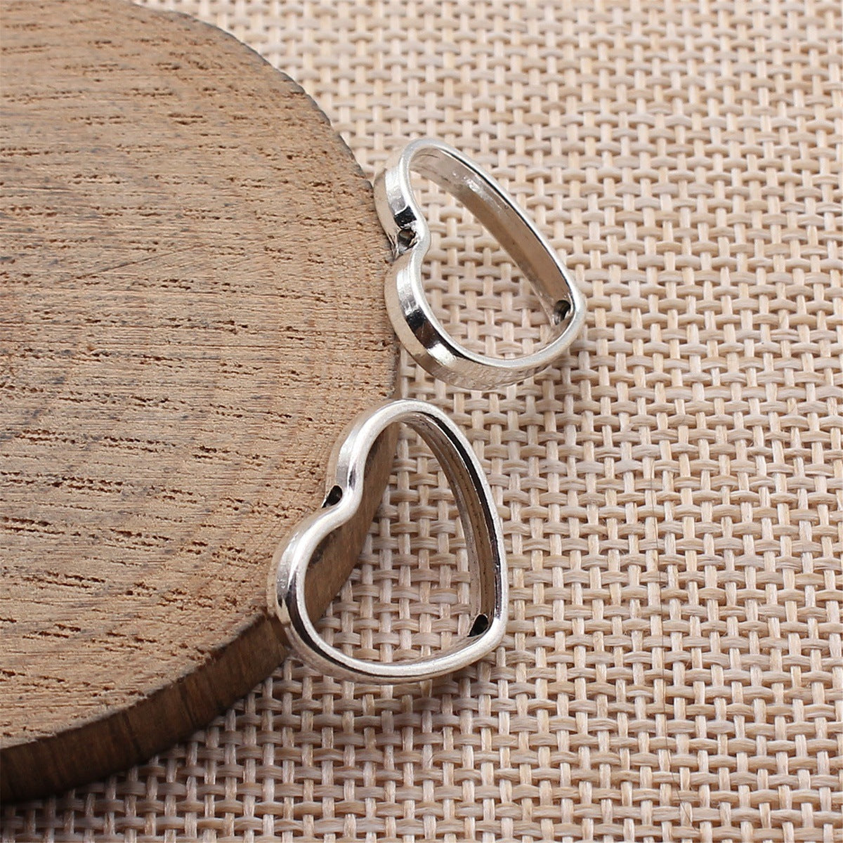 20x17mm 1.4g Multicolor Zinc Alloy Geometric Hollow Heart Frame Loose Metal Beads for Bracelet DIY