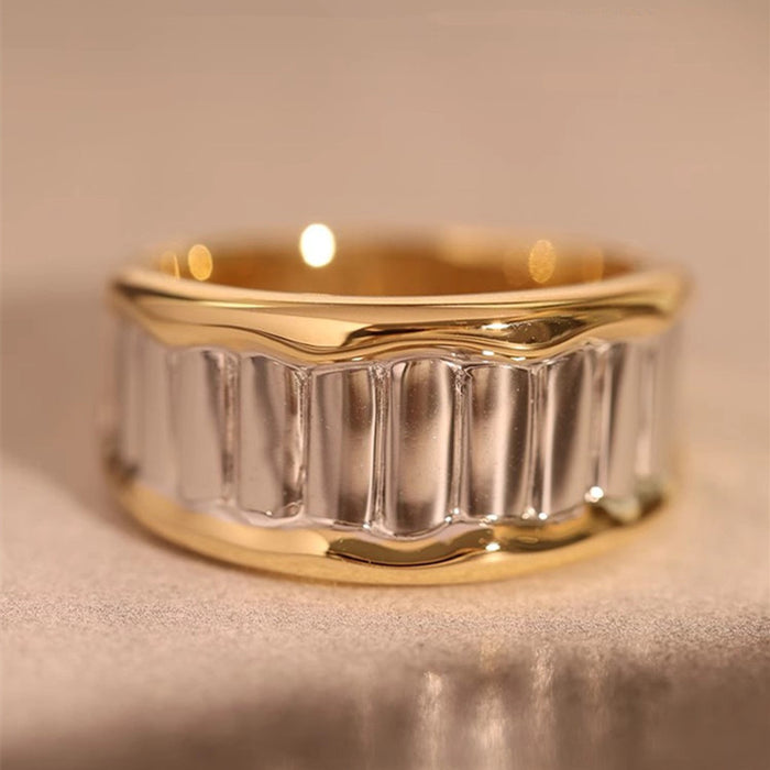 Two Tone Gold Rim Silver Fluted Band Finger Ring Alloy