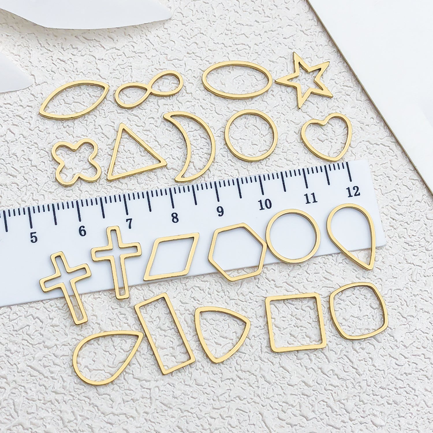 Gold Plated Stainless Steel Hollow Five Point Star Charm Pendant for DIY Necklaces