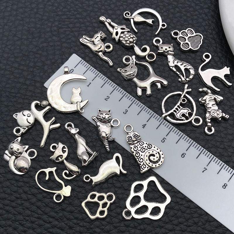 Antique Silver Zinc Alloy Cartoon Cat Charm Pendant for DIY Bracelet Necklace Jewelry
