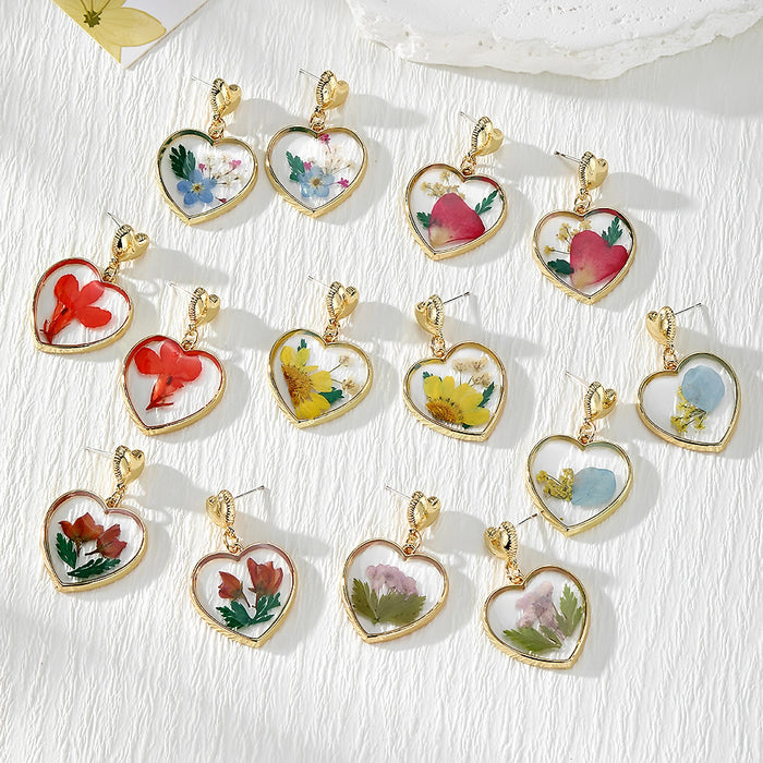 Gold Heart Dried Flower Resin Stud Earrings Seven Styles