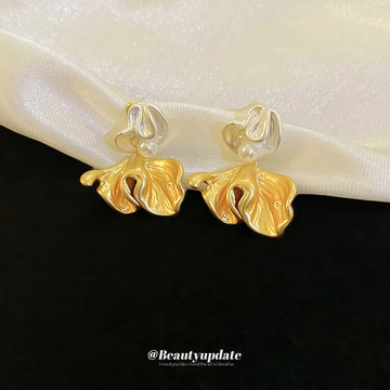 Two Tone Ruffled Flower Stud Earrings with Pearl Accent