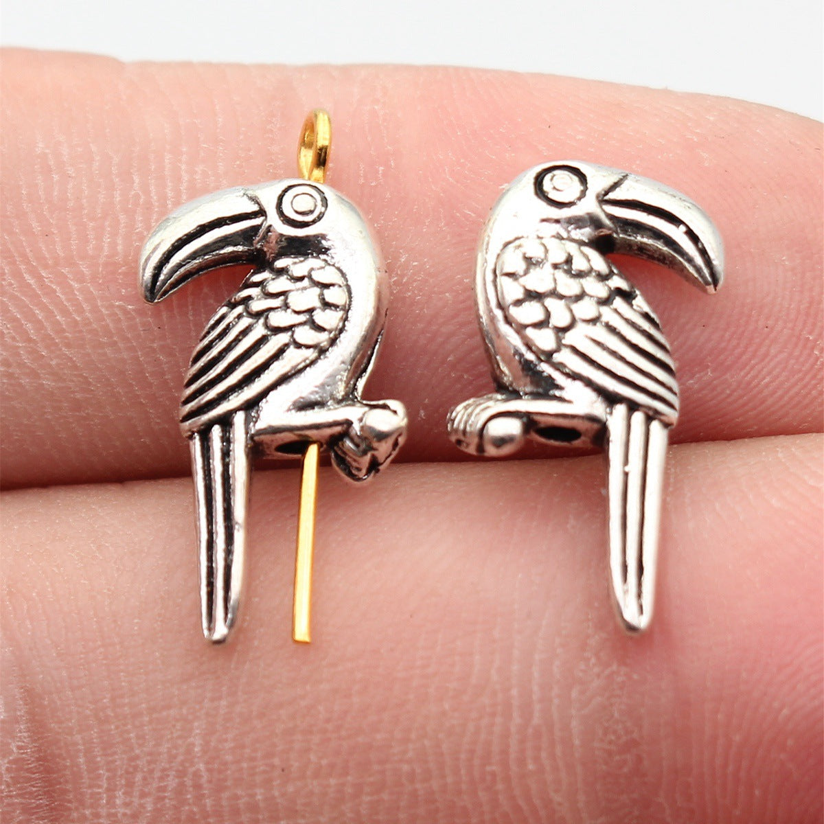 20x10mm 1.8g Antique Silver Zinc Alloy Toucan Loose Metal Bird Beads for Animal Theme Jewelry Making