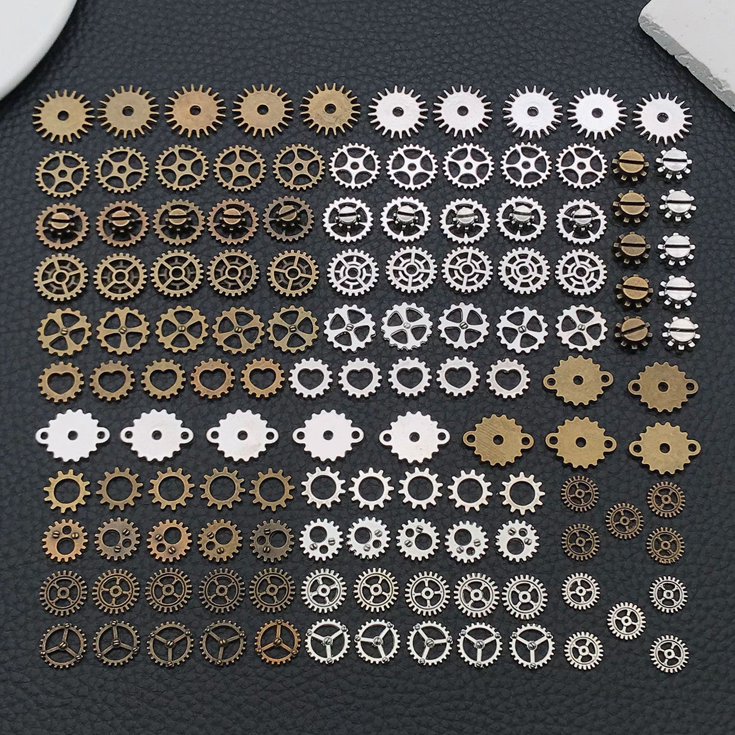 Vintage Zinc Alloy Hollow Charm Pendants