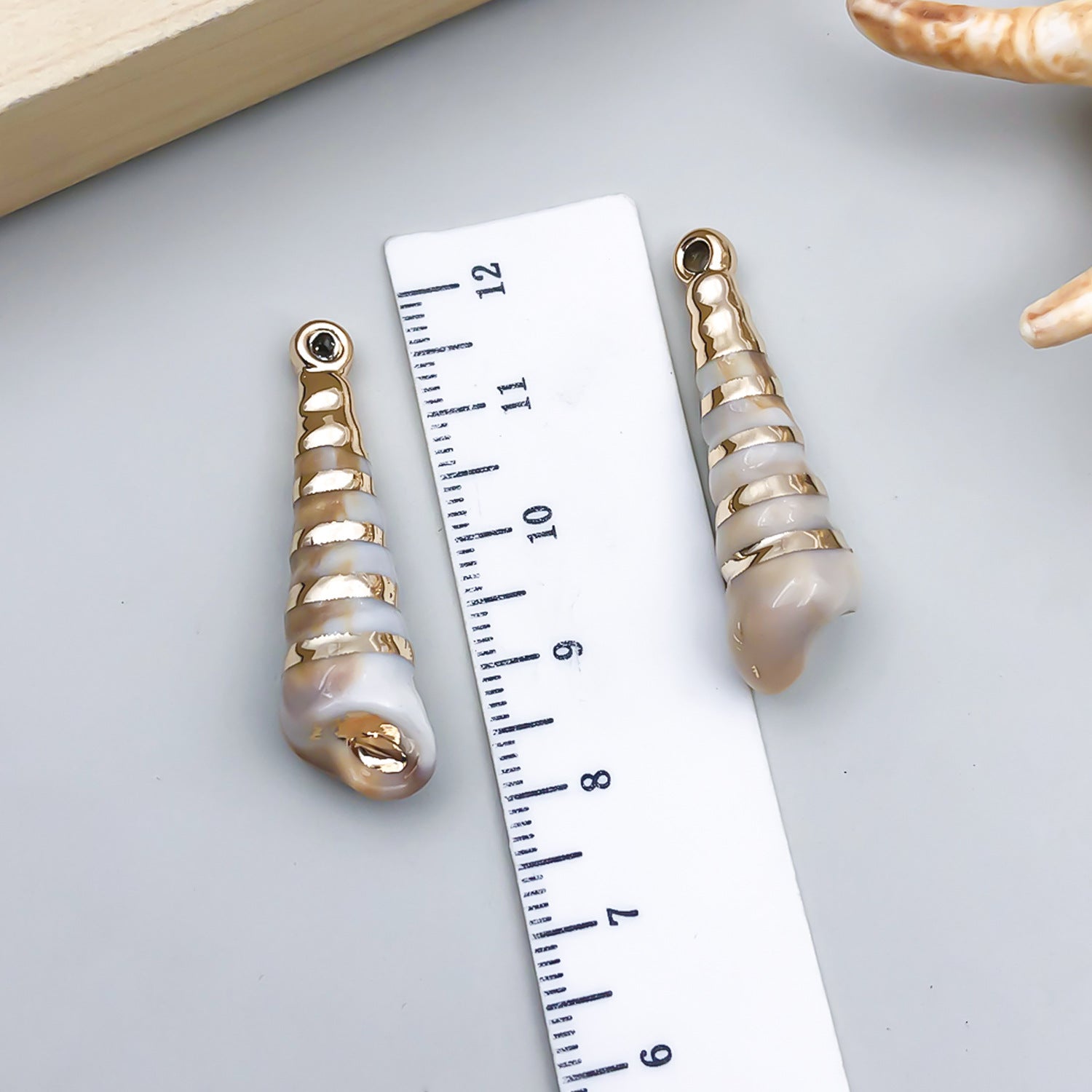 Gold Edge Acrylic Shell Charm Pendant for DIY Necklace Bracelet Earring Jewelry