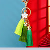 Green-Gradient Daisy-Tassels