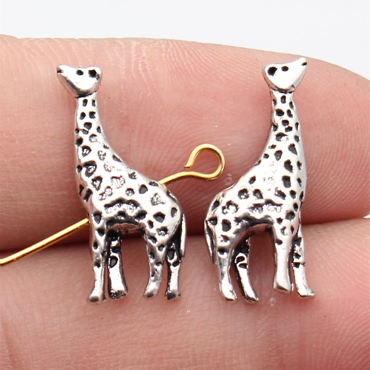 21x9mm 1.5g Antique Silver Zinc Alloy Giraffe Hole Beads for DIY Bracelet Jewelry Making