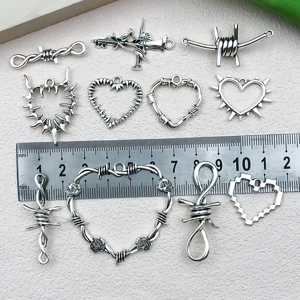 Tibetan Silver Zinc Alloy Thorn Heart Charm Pendant for DIY Necklace Earring Keychain