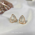 Gold Leaf Pearl Stud Earrings Enamel Shell Three Colors view 6