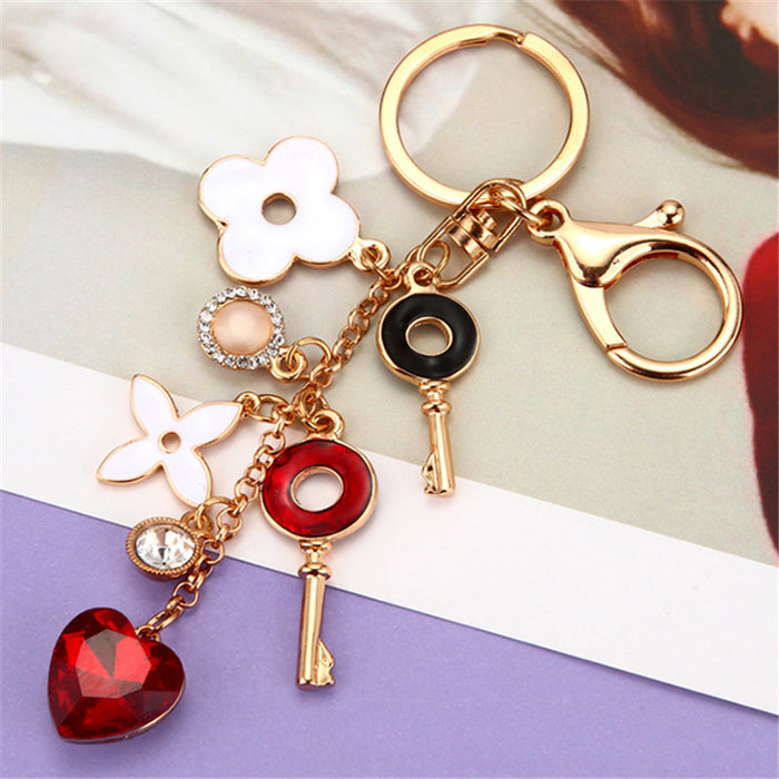 Four-Leaf Clover and Auspicious Charm Keychains in Thirty-Five Designs