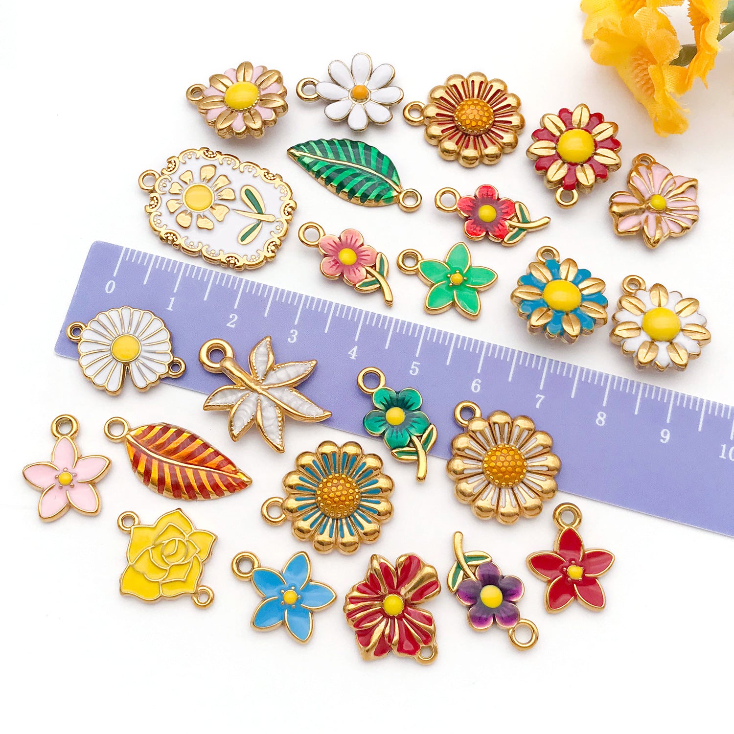 Enamel Stainless Steel Flower Leaf Daisy Charm Pendant for DIY Bracelet Necklace Jewelry