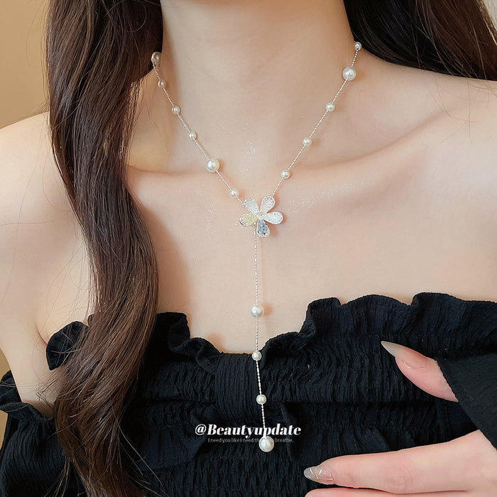 White Flower Beaded Necklace with Pearl-Look Strands