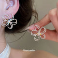 Silver Open Flower Studs Pearl White Flower Necklace Bracelet Three view 4