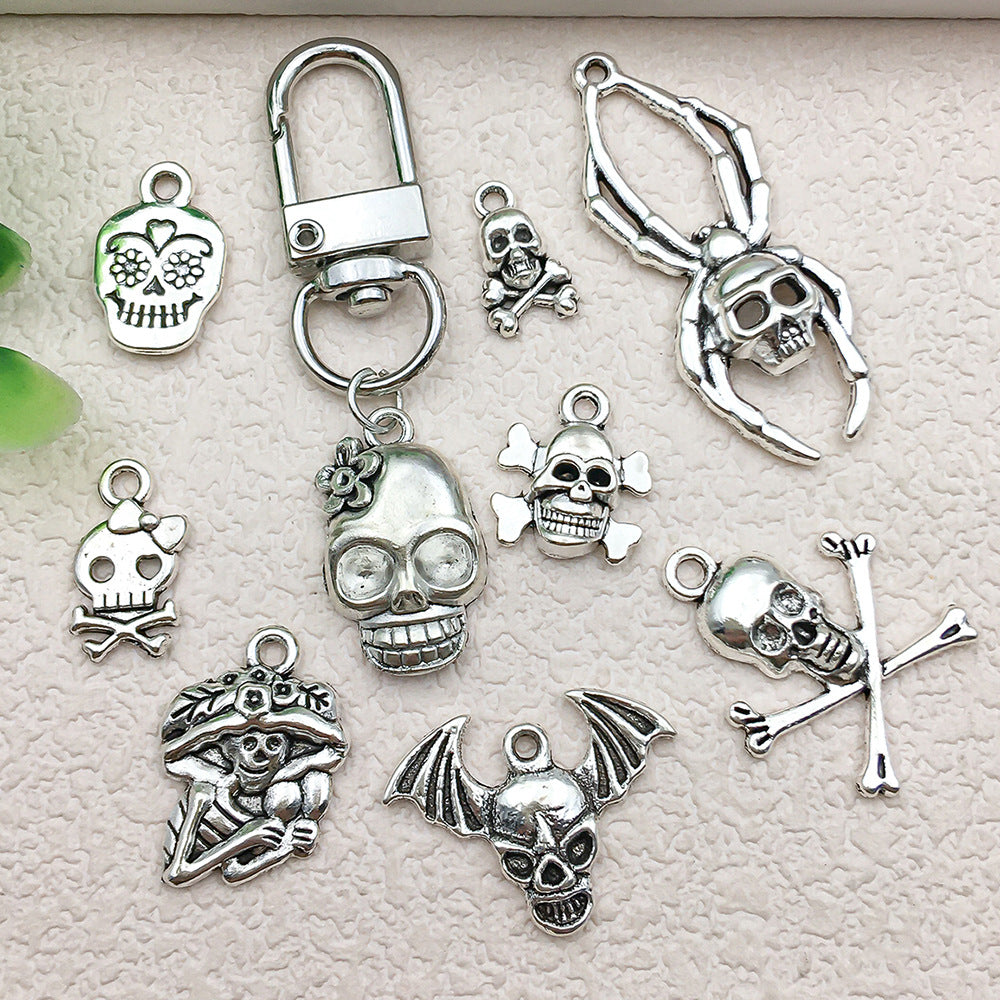 Vintage Zinc Alloy Halloween Skull Charm Pendant for DIY Earrings Bracelet Keychain Making