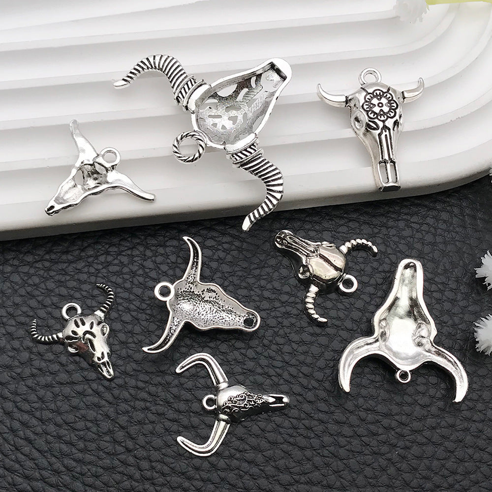 Vintage Zinc Alloy Halloween Skull Bull Head Charm Pendant for DIY Bracelet Necklace