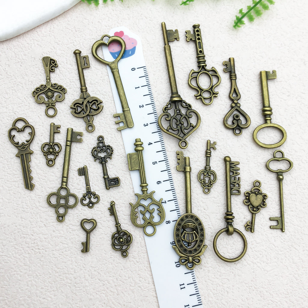 Vintage Zinc Alloy Key Charm Pendant for DIY Bracelet Necklace Earring Jewelry