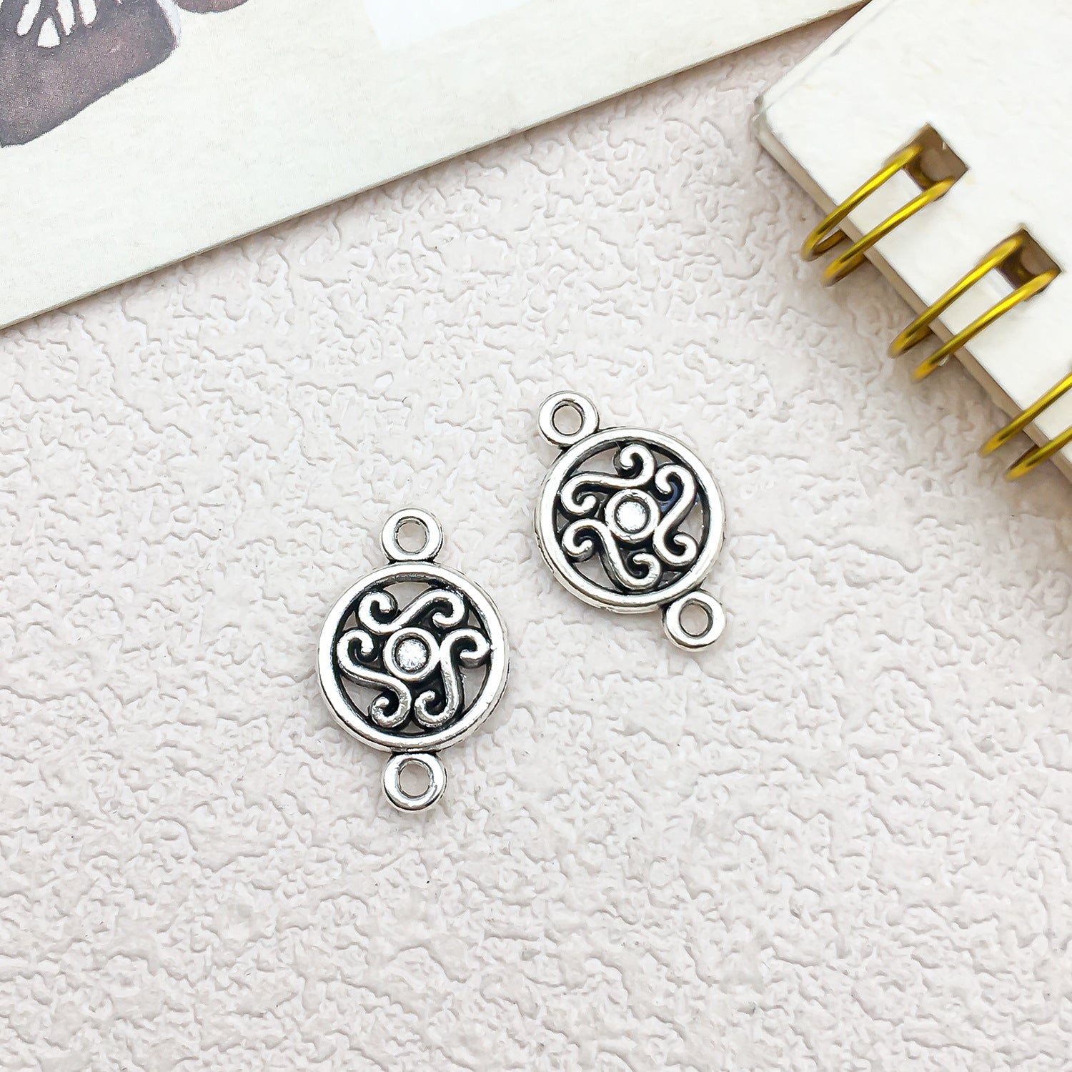 Zinc Alloy Dragonfly Snake Cow Horse Bear Deer Charm Pendant for DIY Keychain Jewelry Making