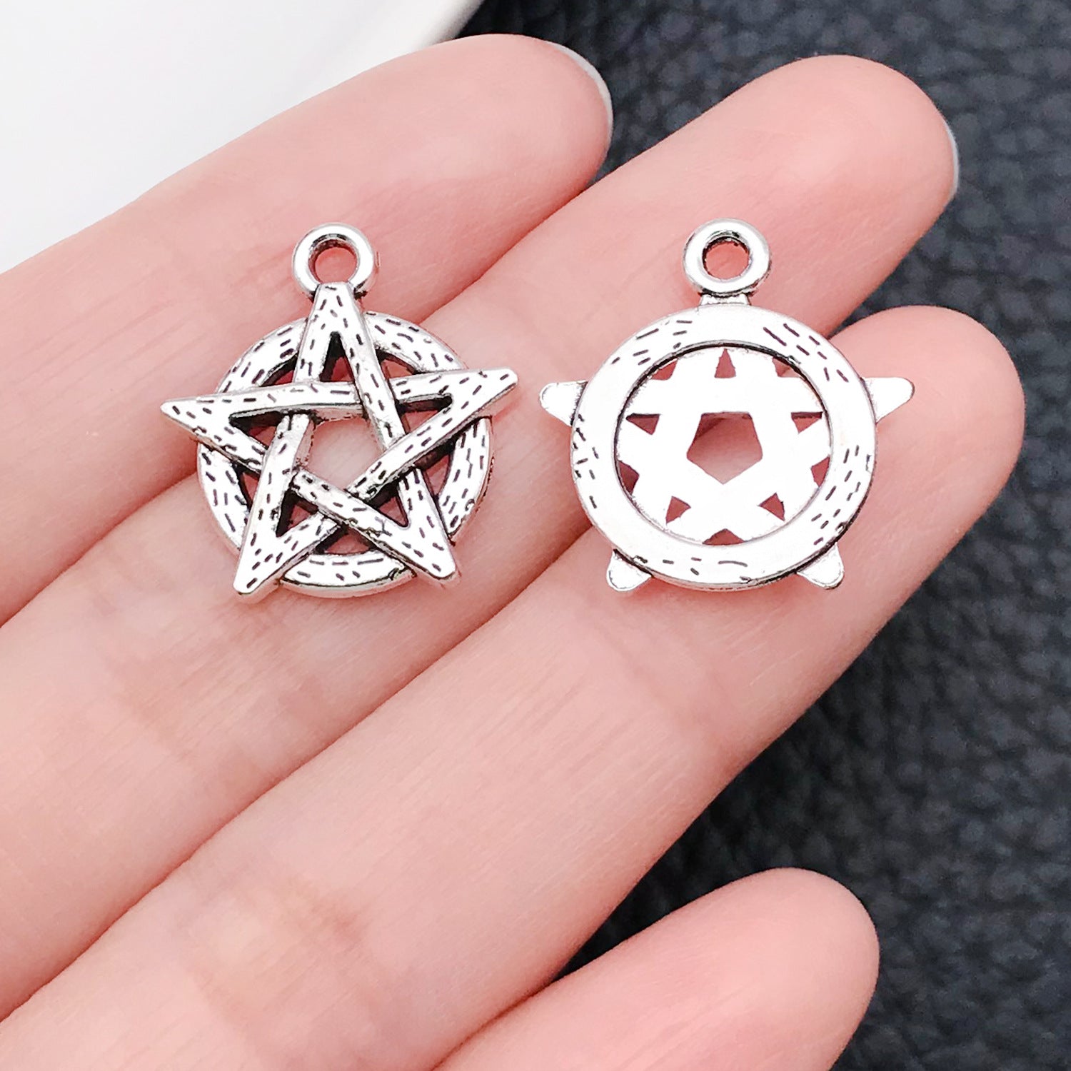 Antique Silver Zinc Alloy Pentagram Wolf Owl Hollow Star Cat Charm Pendant for DIY Necklace