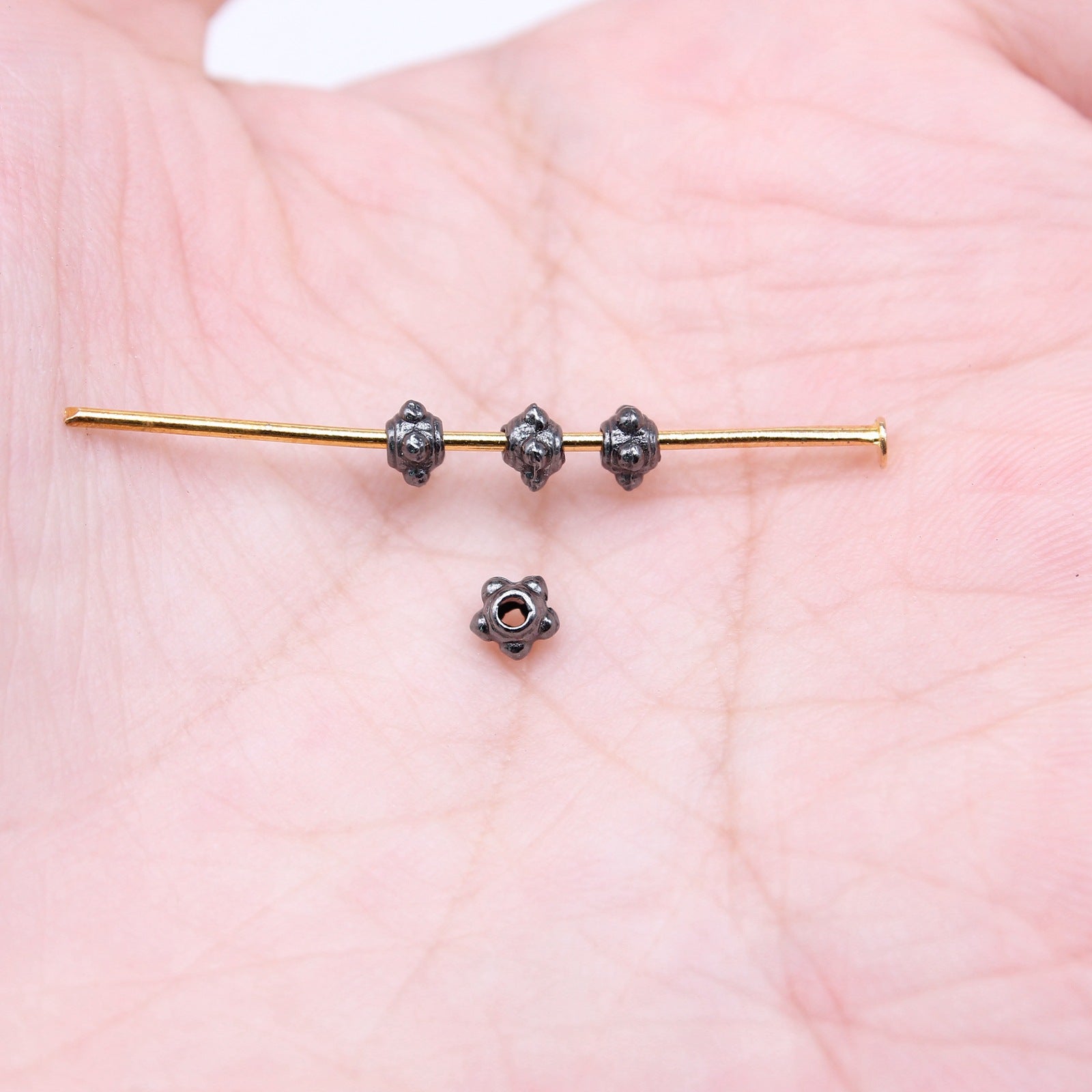 4x4mm 0.07g Gun Black Zinc Alloy Flower Spacer Beads for Necklace Bracelet Jewelry Making