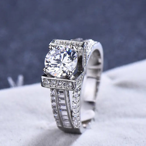 Alternate angle of round geometric crystal ring