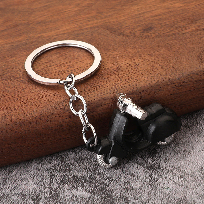 Alloy Motorcycle Model Keychain for Keys, Bags, and Car Decoration