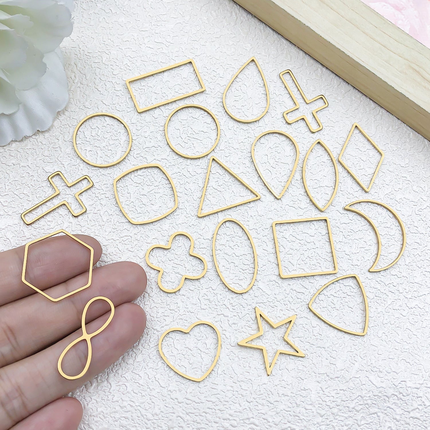 Gold Plated Stainless Steel Hollow Five Point Star Infinity Connector Charm for DIY Jewelry