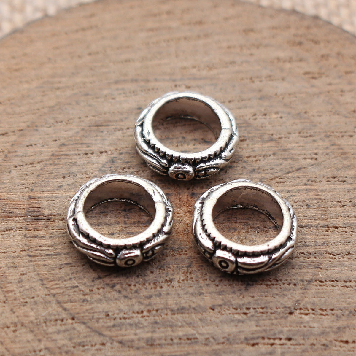 11x11x4mm 0.94g Antique Silver Zinc Alloy Textured Round Ring Large Hole Beads for Bracelet Jewelry Making