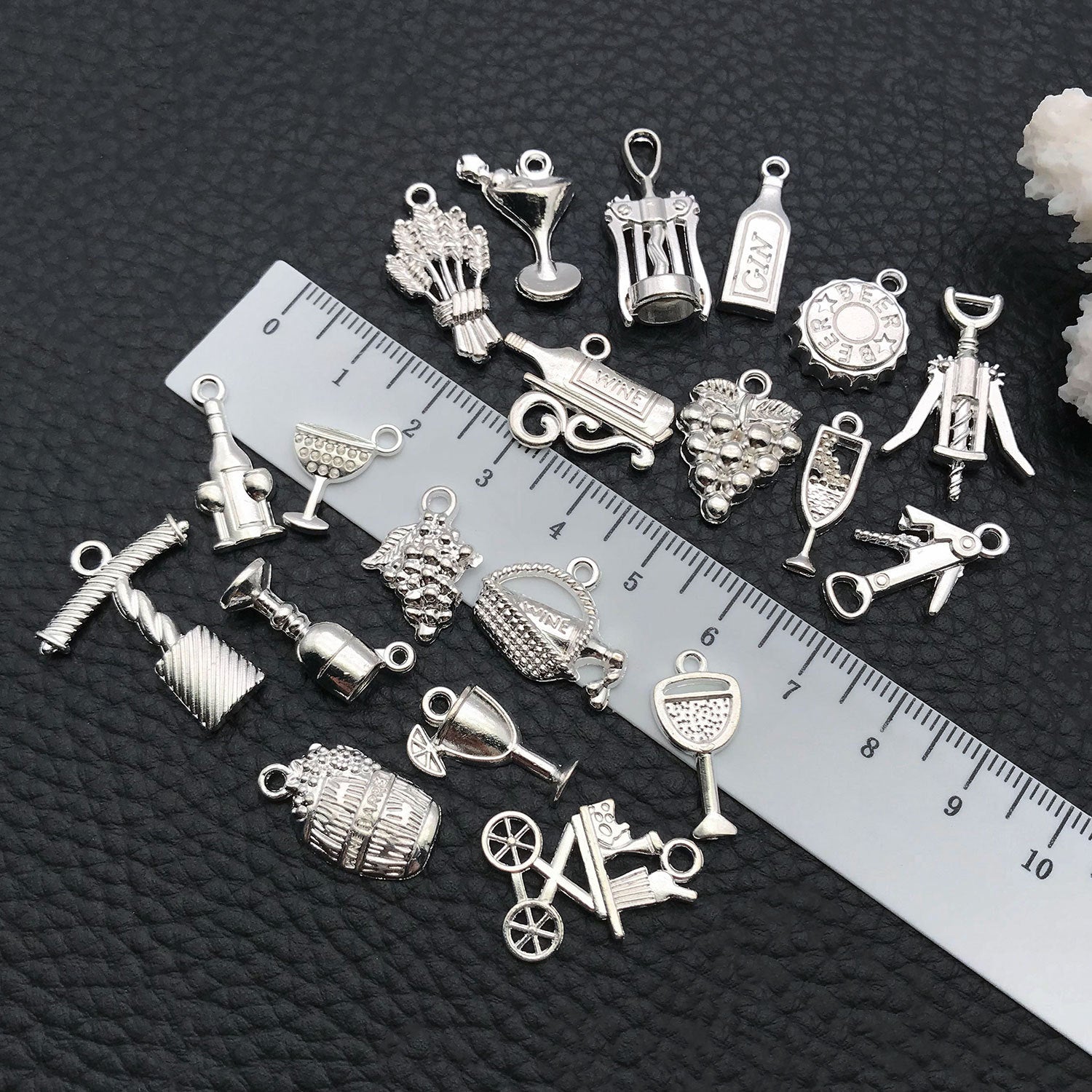 Bright Silver Zinc Alloy Red Wine Bottle charm pendant for DIY bracelet necklace making