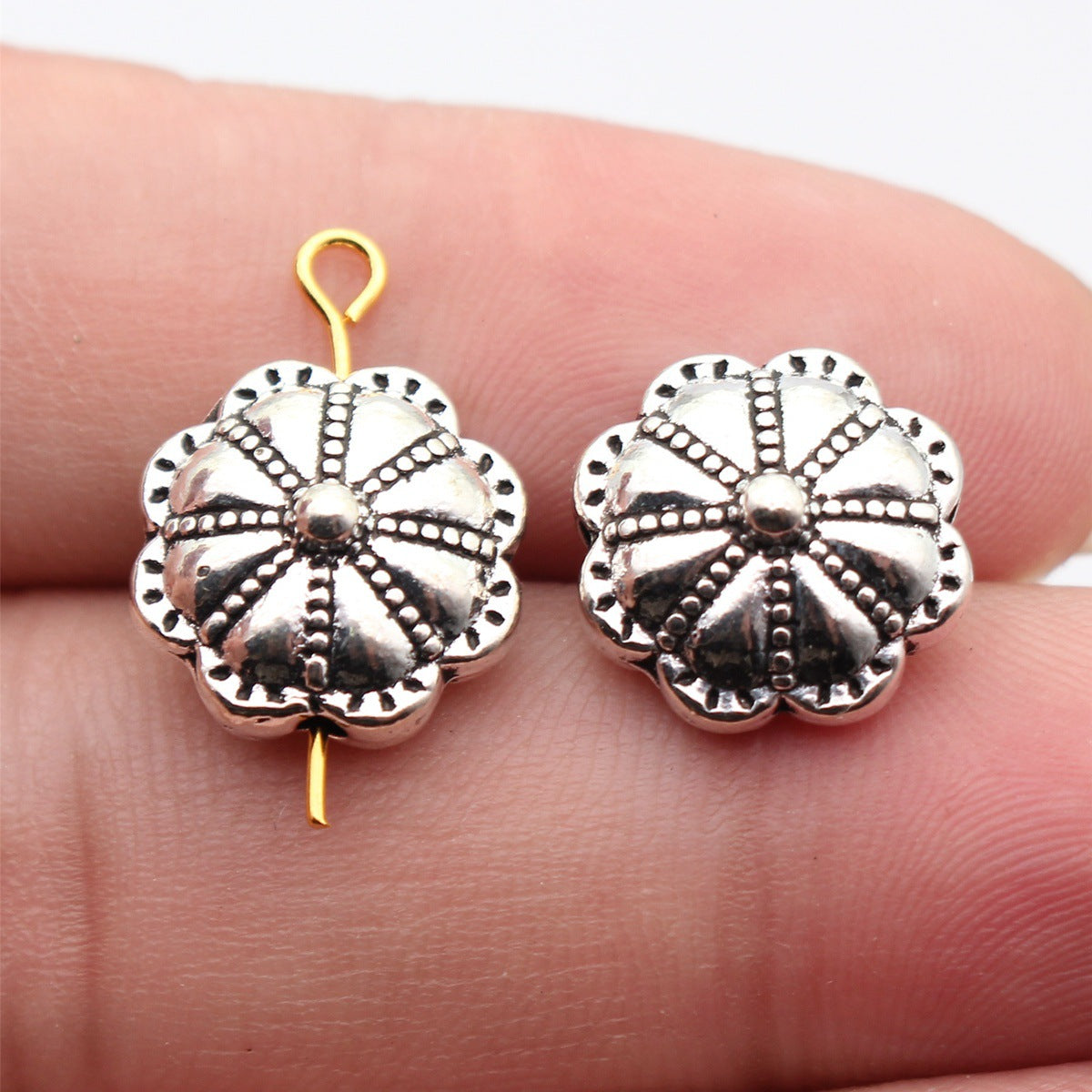 14x14x8.5mm 3.6g Antique Silver Zinc Alloy Flower Shape Spacer Beads for DIY Bracelet Necklace Making
