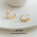 Gold Interlocked Chain Link C Stud Earrings Open Pair view 4