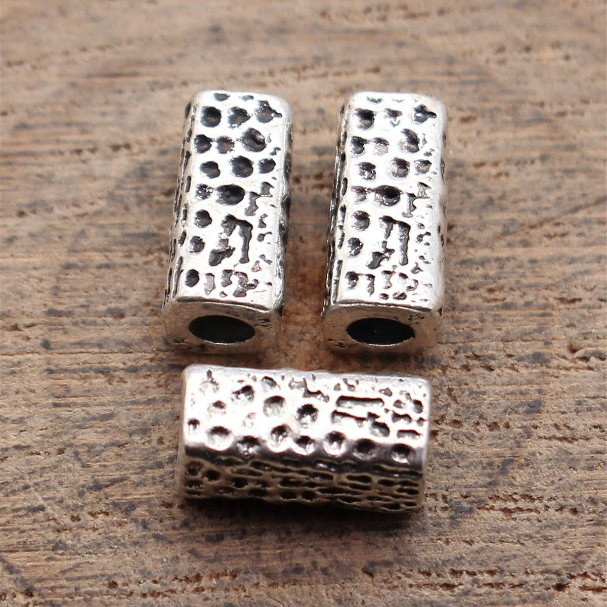 10x5.1x5mm 1g Antique Silver Zinc Alloy Hammered Square Bar Spacer Beads for Dreadlock Jewelry