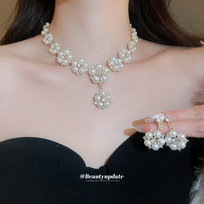 Pearl Flower Rhinestone Necklace Drop Earrings Gold Set