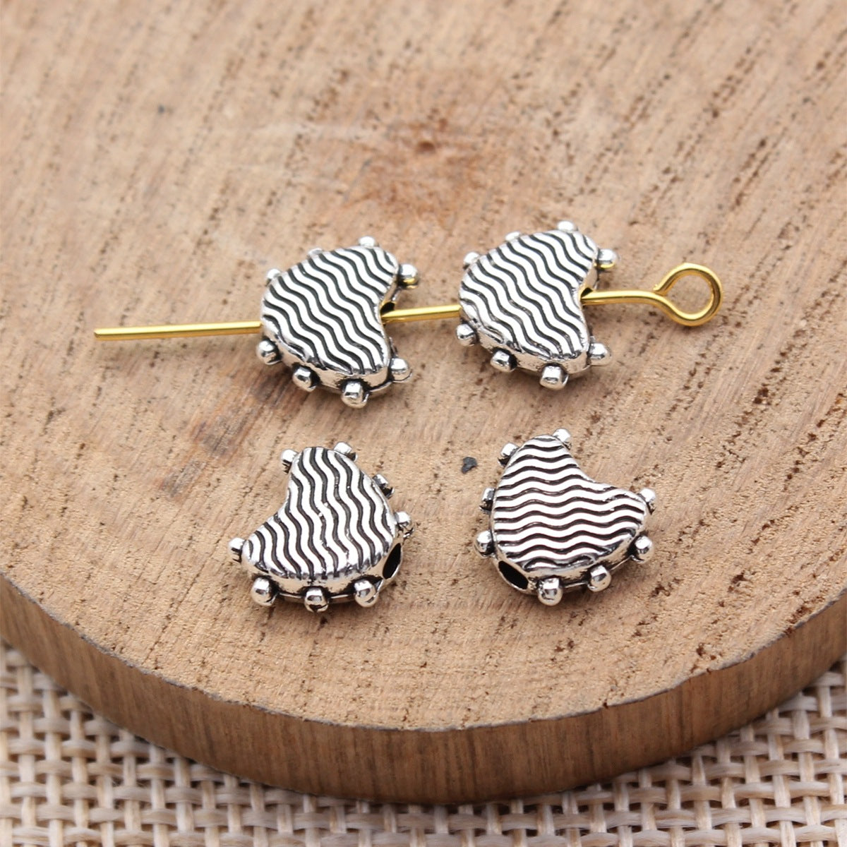 9.7x8.2x3.4mm 0.8g Antique Silver Zinc Alloy Heart Small Hole Loose Metal Beads for DIY Bracelet Jewelry
