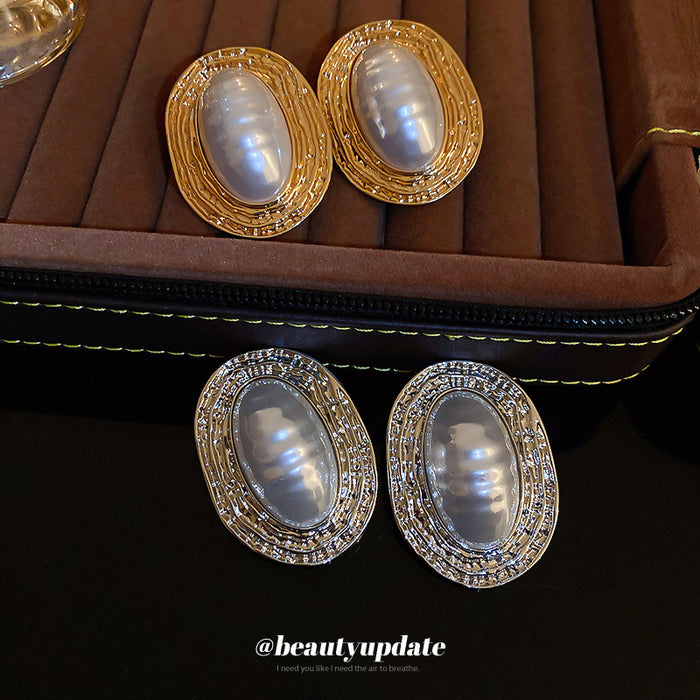 Ribbed Oval Frame Pearl Statement Stud Earrings in Gold and Silver