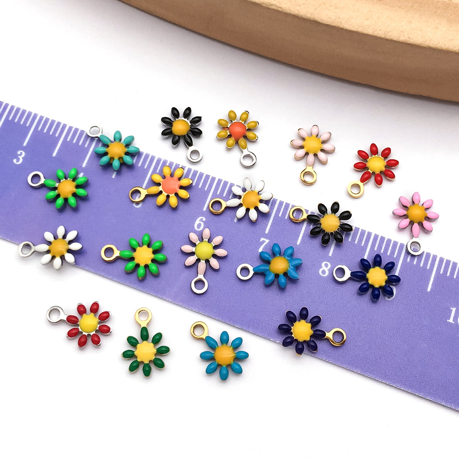 Gold Tone Enamel Stainless Steel Daisy Flower Double Sided Charm Pendant for DIY Bracelet Keychain