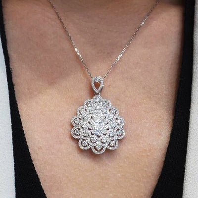 Layered Floral Medallion Pendant Necklace printed size and weight diagram