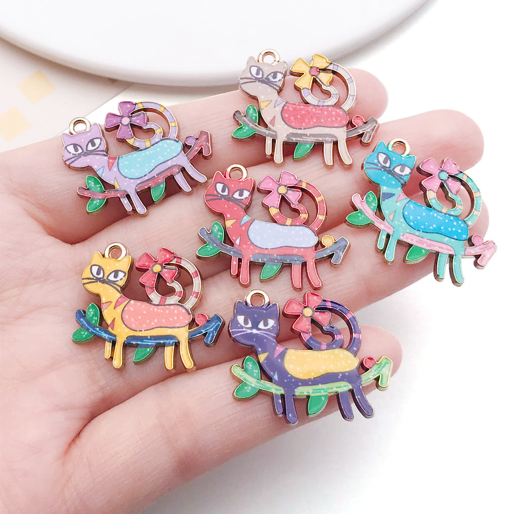 Enamel Zinc Alloy Cartoon Cat Charm Pendant for DIY Bracelet Necklace Keychain Jewelry