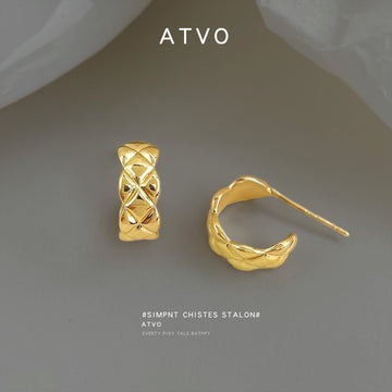 Gold Quilted C-Shape Half Hoop Stud Earrings Metal