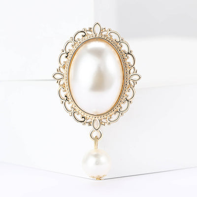 Oval Pearl Drop Brooch front view