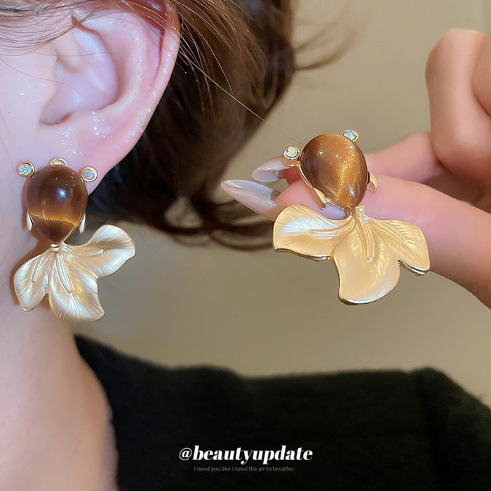 Brown Oval Petal Drop Stud Earrings With Decorative Metal Details