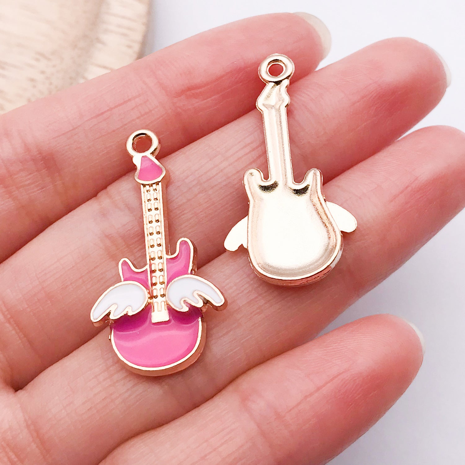 Pink Enamel Zinc Alloy Music Note Piano Guitar Charm Pendant for Keychain Bracelet Necklace Making