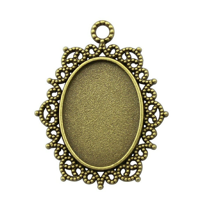 Lace Edge Oval Cabochon Pendant Tray in Two Finishes