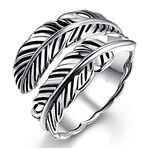 Silver Tone Triple Feather Leaf Open Ring With Dark Details