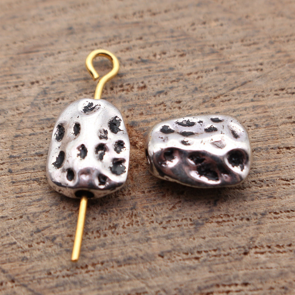 10x8x4mm 0.8g Antique Silver Zinc Alloy Hammered Trapezoid Flat Spacer Beads for Jewelry Making