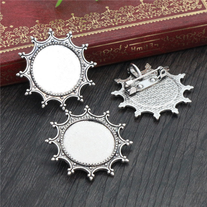 Sunburst Round Brooch Bezel Setting in Antique Silver