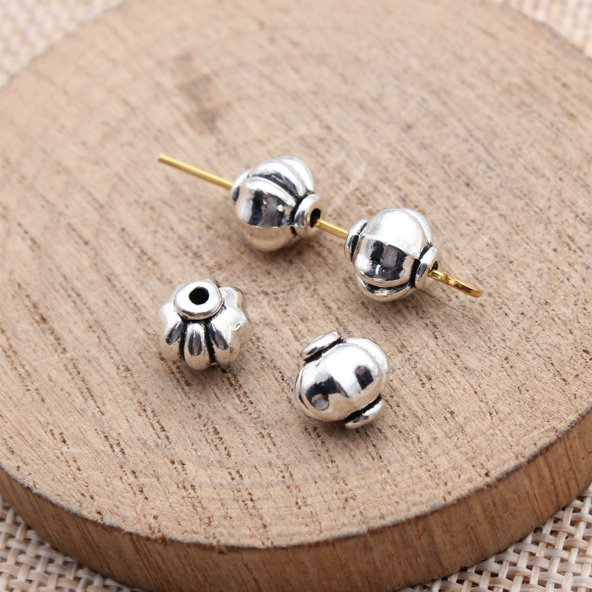8.2x8.2x8mm 1.3g Multicolor Zinc Alloy Pumpkin Small Hole Spacer Beads for Garment and Bracelet Making