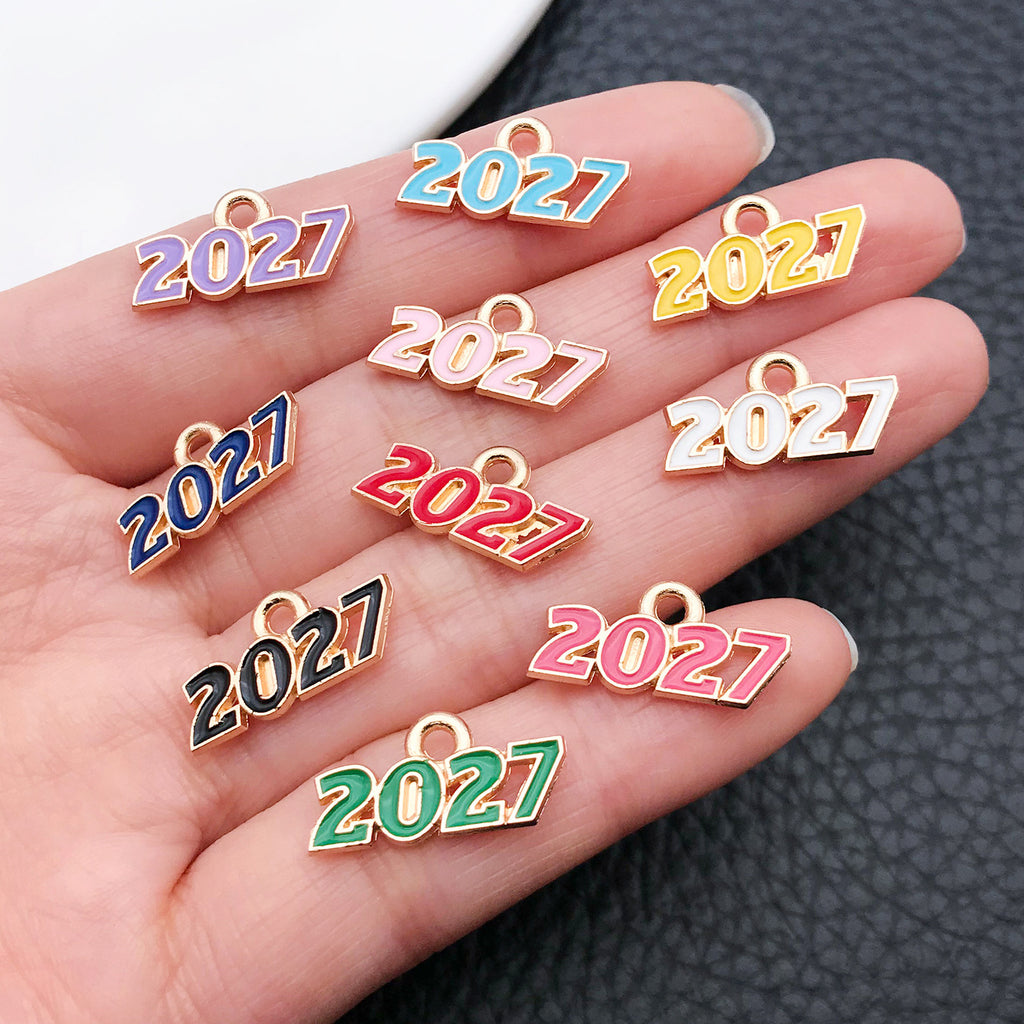 KC Gold Enamel Zinc Alloy 2026 2027 2028 Year Number Charm Pendant for DIY Jewelry — 9×18mm