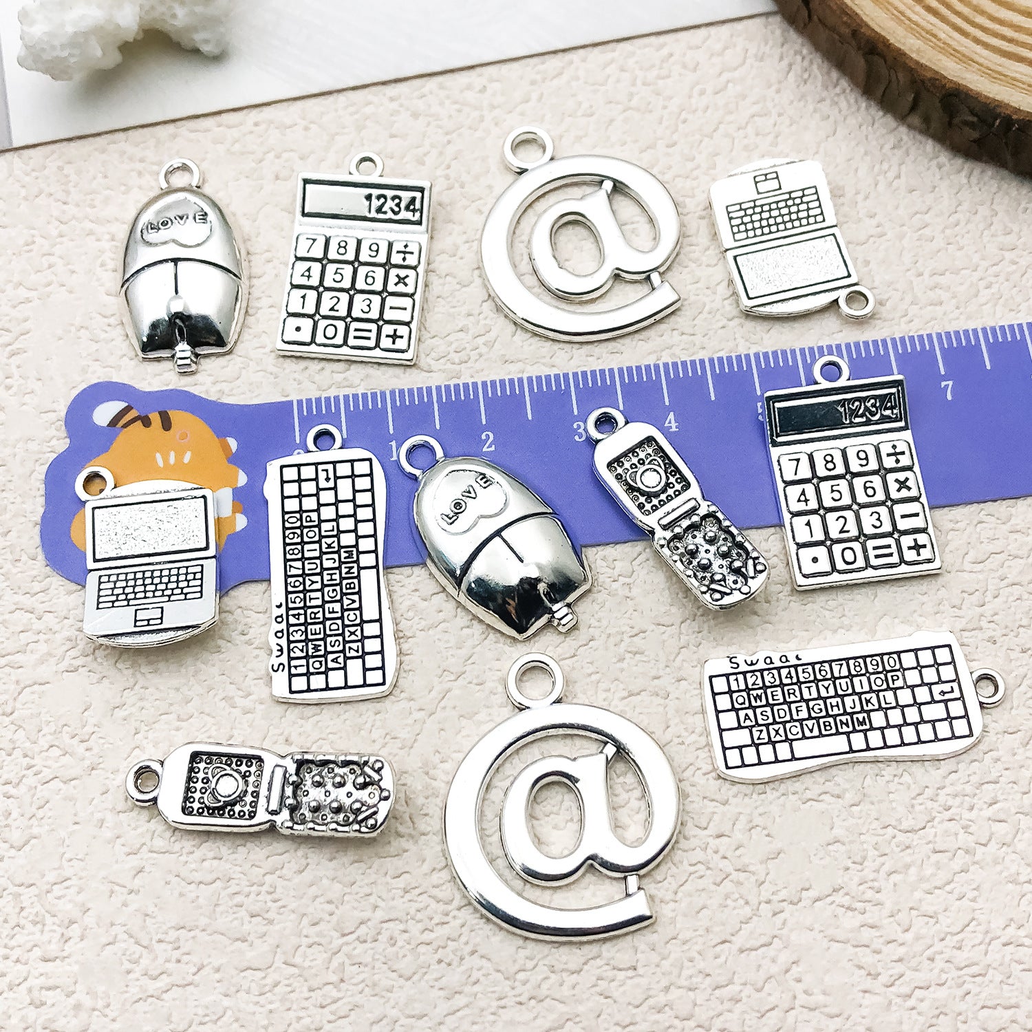 Antique Silver Zinc Alloy Calculator Computer Keyboard Charm Pendants for DIY Jewelry