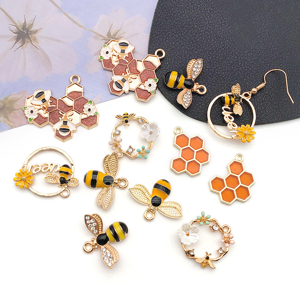 Enamel Zinc Alloy Bee Honeycomb Charm Pendant for DIY Keychain Jewelry Accessories